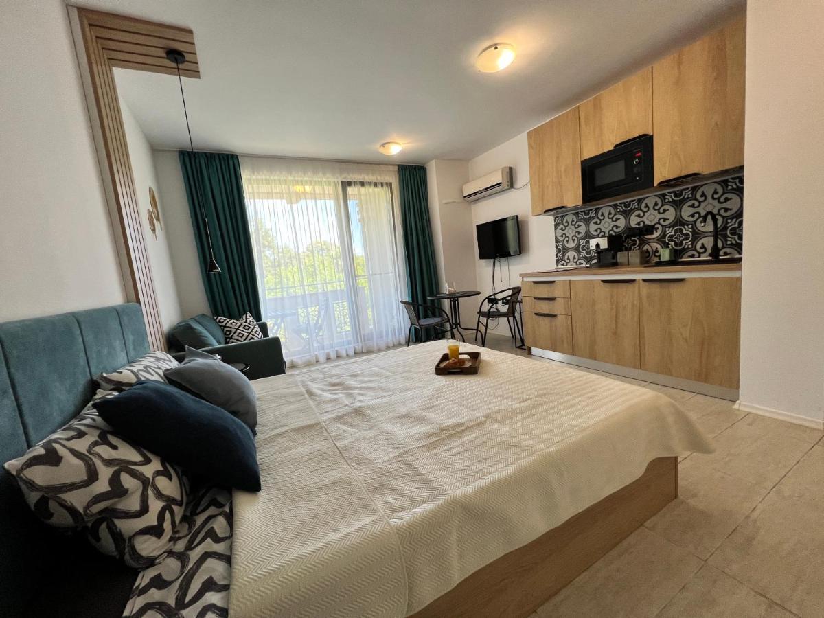 луксозно студио в затворен комплекс Gl на плаж каваци Apartment